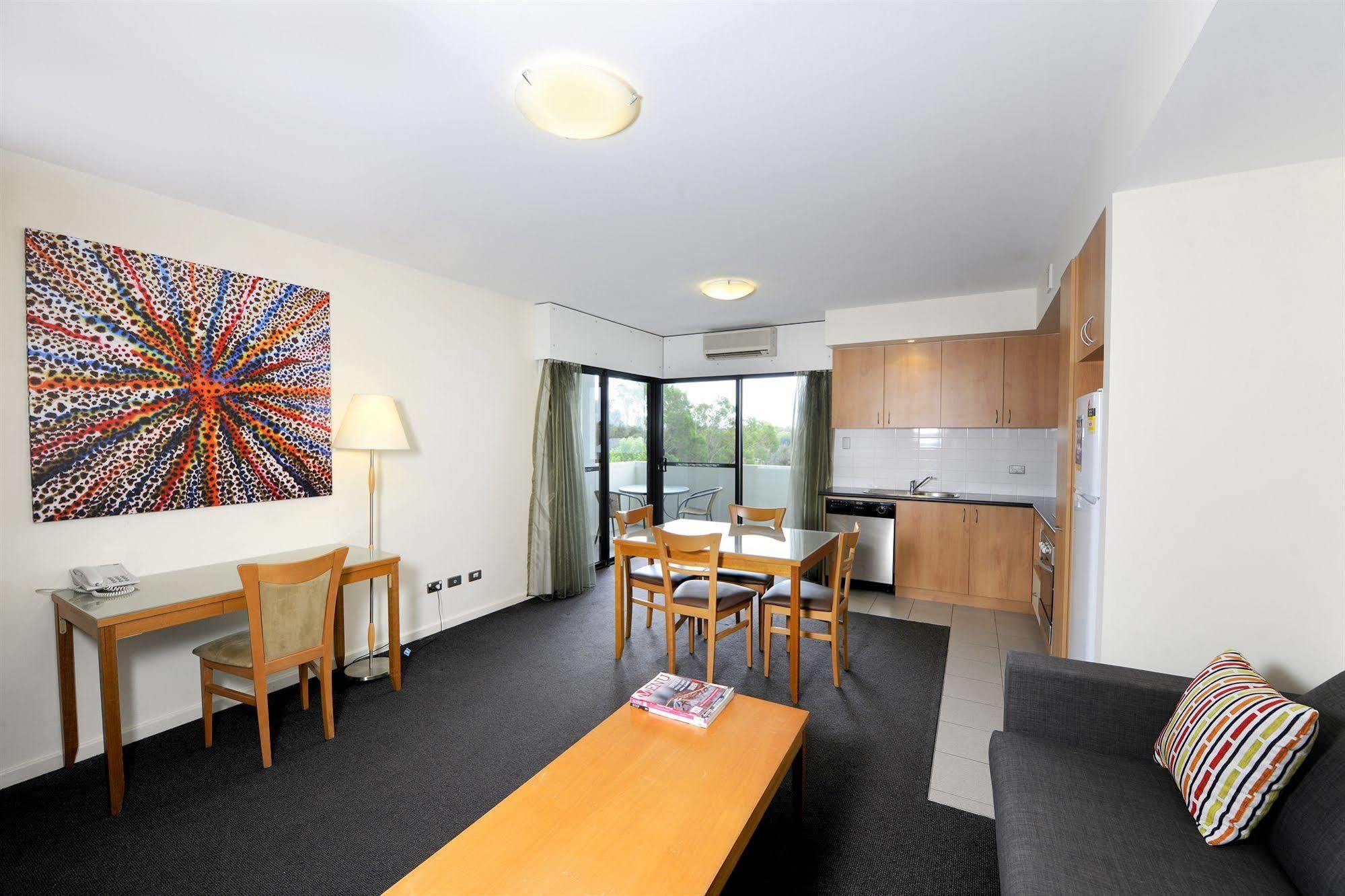 Assured Ascot Quays Apartment Hotel Perth Exterior photo